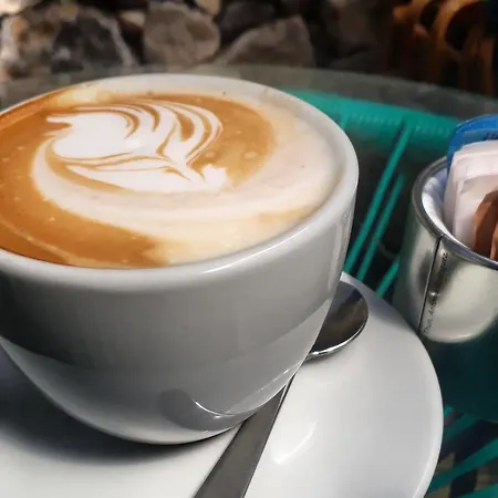 5 Terre Backpackers La Spezia