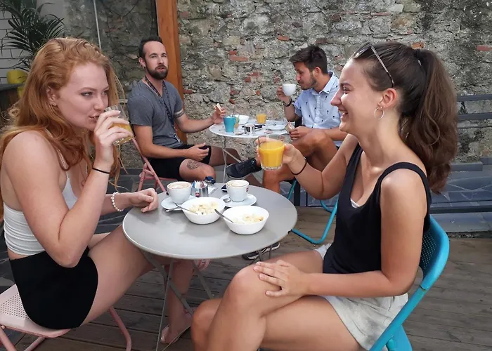 5 Terre Backpackers 斯培西亚