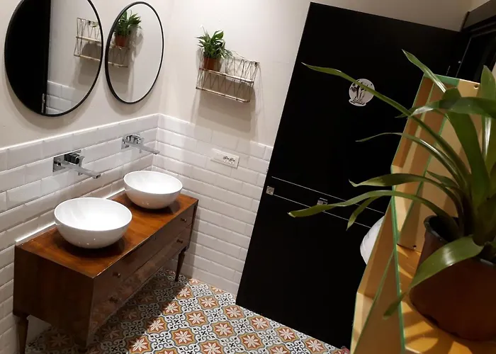 旅馆 5 Terre Backpackers *