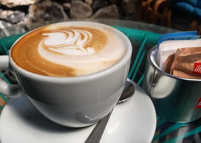 5 Terre Backpackers לה ספציה